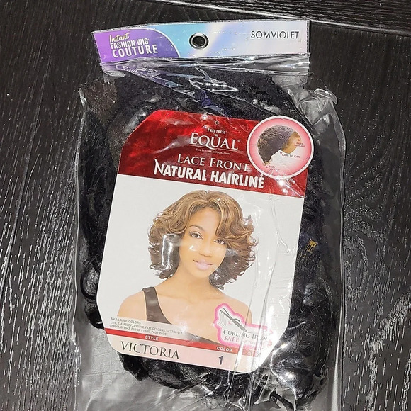 Freetress Equal Lace Front Natural Hairline Victoria - 1 - Picture 7 of 7